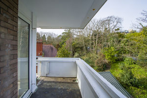 Photo 27- click for photo gallery